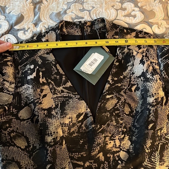 Zac Posen Python-Print Short Sleeve Dress - Picture 12 of 16